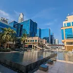 Feral Homes Studio With Burj Khalifa View