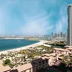 Luxury Sea View Beachfront 3 Bedroom Apt, Jbr