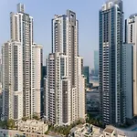 Classy 2-Bedrooms Apartment With Vintage-Inspired Furniture At Executive Tower M!