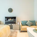 Superhost- Elegant Studio In Palm Jumeirah With Private Beach Access