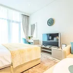 Superhost- Elegant Studio In Palm Jumeirah With Private Beach Access