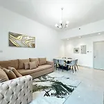Alphatel Hostel - Dubai World Trade Centre