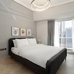 1 Bed, High Floor, 2 Minutes To Metro, Renovated