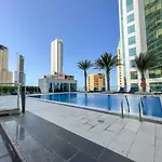 Stylish Studio Apartment With Breathtaking City Views In Dubai Marina