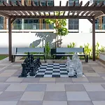 Contemporary 1Br In Azizi Riviera 27, Meydan City- Allsopp & Allsopp