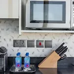 Globalstay Avani Palm View