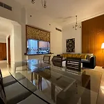 2 Bedroom Apartment With A Beautiful View Of The Marina Minimum 5 Night