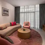 Hilton Dubai Creek Hotel & Residences