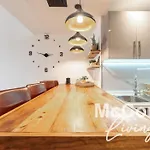 Central 2Br With Stunning Marina Skyline