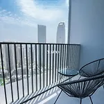 Myduomo- Spacious 1Br On High Floor With Creek & Park Views