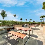 Modern Home Minutes Away From Downtown