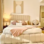 High-Floor Luxurious Living In Jvc, Near Dubai Marina