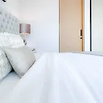 Luxury 1B Jbr Escape With Stunning Views