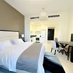 Cozy & Convenient Studio In Jvc - Ezytrac Vacation Homes