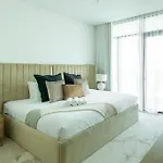 Waves - Luxurious 11Th Floor Retreat In Palace Residences