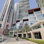 4 Bed Villa With Marina Views In Jumeirah Hotel