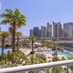 Cozy Studio Perfect For 4 At Damac Maison Prive