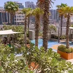 Cozy Studio Perfect For 4 At Damac Maison Prive