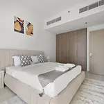 Luxury 1Br Apartment At Creek Edge Tower 2