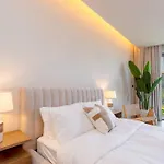 Dubai Hills - Modern 5 Bedroom Expansive Villa By Tlre Holiday Homes