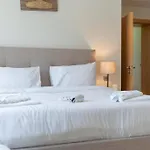 First Class 2Br Cozy Beachfront Escape
