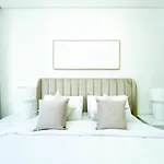 Stunning 2 Bedrooms In Central Difc