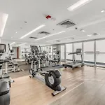 Waves - Spacious Apt With Balcony & Pool