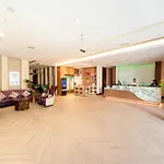 Hilton Garden Inn Dubai Jumeirah