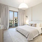 2Br La Rive B2 Next To La Mer Beach