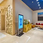 Stylish Business Bay Apartment With Canal View