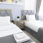 Sky Garden In Difc Apartment By Happy Season