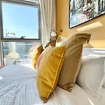 Luxury Bright Studio Near Ski Dubai With Pool View