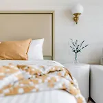 Luxury Palm Tower Studio Apartments With Pool And Fantastic Sea View