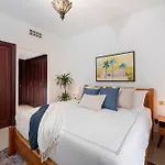 New Old Town Burj Khalifa View Apartment With 1 Bedroom And Extra Powder Room