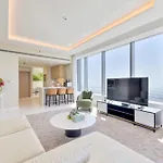 Ultra Luxury Palm Tower With Shared 5 Star Hotel Facilities By Qstay