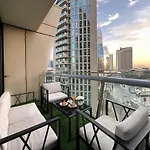 Urban Luxury 2Br With Spectacular Burj Khalifa View