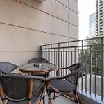 A Grand 1 Bedroom In Downtown That Sleeps 6
