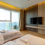 Luxury Beachfront 3 Bed Apt In Dubai Jbr