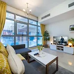 Marina 1 Bed With Direct Metro Access