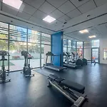Marina 1 Bed With Direct Metro Access