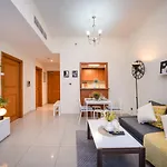 Marina 1 Bed With Direct Metro Access