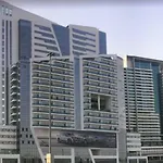 Modern 1Br With Rooftop Pool The Bay Business Bay