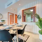 Luxury 1 Bedroom At Mag218 Dubai Marina By Pk Holidays