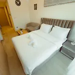 Cozy Studio Apt Near Downtown