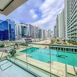 Studio In Damac Majestine - Ezytrac Vacation Homes