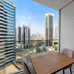 Vayk - Stylish Studio With Iconic Burj Khalifa Views