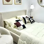 Chic Apartment Near Down Town In Business Bay