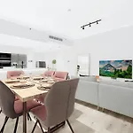 First Class 2Br Serene Luxury Retreat