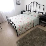 Modern 2Br -5Min To Metro-Unit 211