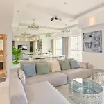 Jbr Beachfront Luxe Apartment All Rooms Sea Facing